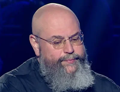 Поп грабна 2500 евро в "Стани богат", дарява ги на храма