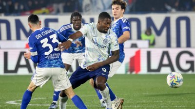 Комо и Интер оставиха развръзката за реванша