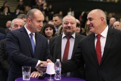 Радев и Борисов в двоен челен сблъсък на изборите