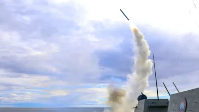 ИЗВЪНРЕДНО: НАТО свали втора иранска ракета над Турция (ВИДЕО)