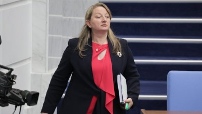 Сачева за реформите в КСО: Средната пенсия може да достигне 760 евро 