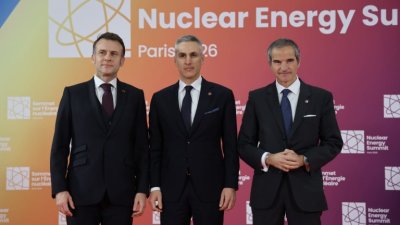 В Париж: Андрей Гюров участва в срещата на върха по ядрена енергия 