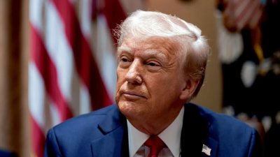 Тръмп сменя министъра на вътрешната сигурност на САЩ