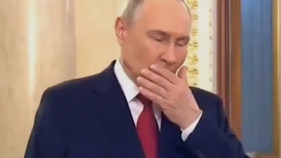 Путлер, защо кашляш? (ВИДЕО)
