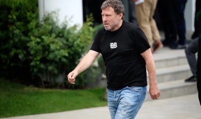 Жега в Перник: Президентът на Марек и Вили Вуцов влязоха в ръкопашна схватка