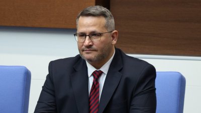 МЪЛНИЯ: Христанов се готви да изколи стадото на Бай Рибан! (ВИДЕО)