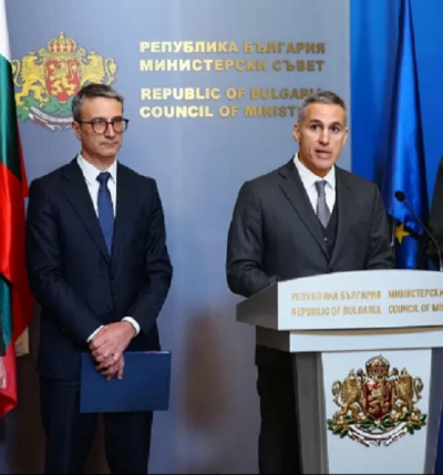 Гюров и Трайков отиват при Макрон