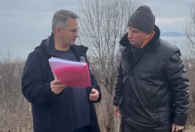 Хванете го за мидите: Ку-ку-Христанов спасява бизнеса на аверчето си Коце Бачийски