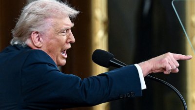 Тръмп заплаши Иран с "20 пъти по-силен удар"