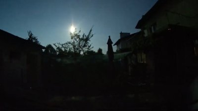 Метеорит разруши покриви на къщи в Германия