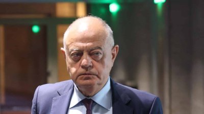 ПП-ДБ поиска Макрон да включи България в ядрения чадър