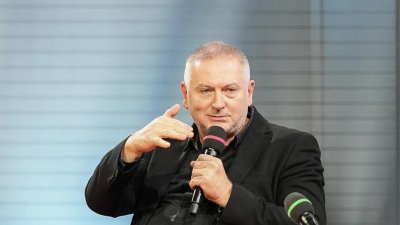 Георги Господинов се похвали с наградата от Испания