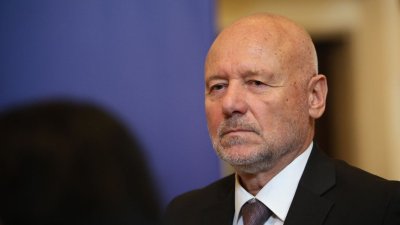 Тагарев плаши: Всъщност има риск за България от Иран 