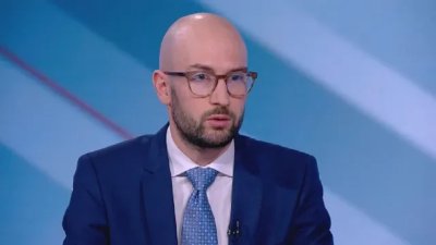 КОФТИ: Министър Клисурски обеща скок на бензина с 20-25%