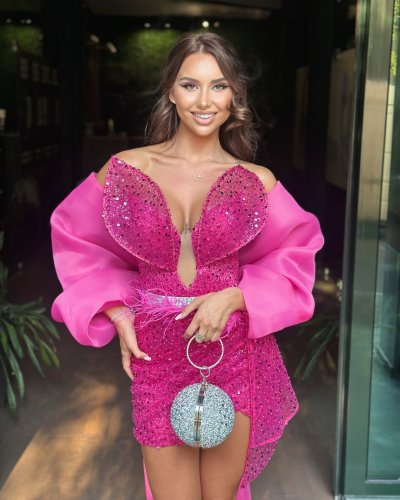 Цветелина от &bdquo;Ергенът&ldquo; всъщност работи във финансова пирамида