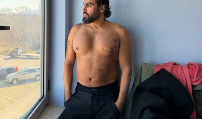 Азис с новите гърди съветва феновете си: Не си губете времето със спорт