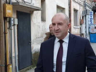 Румен Радев: Мерките за облекчение на хората заради кризата в Близкия изток закъсняват