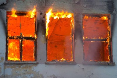 Разследват палеж в къща в село Велешани