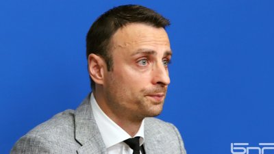 Съветник Бербатов предлага мисия "Отворен салон" 