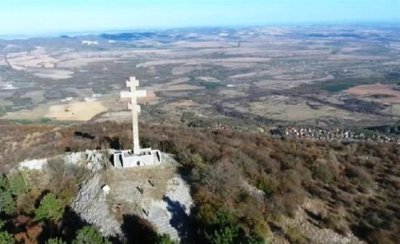 Възстановяват осветлението на паметника на връх Околчица