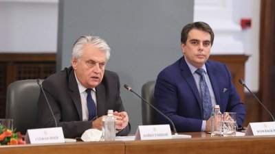 ПП-ДБ нареди листите, дъртият милиционер Бойко Рашков срещу адаша Борисов