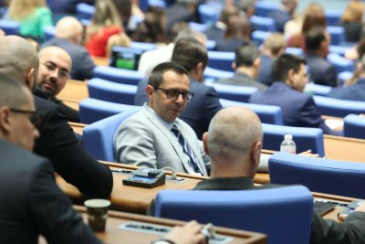 Заради скъпите горива: Парламентът задължи МС да направи фонд за енергийно подпомагане 