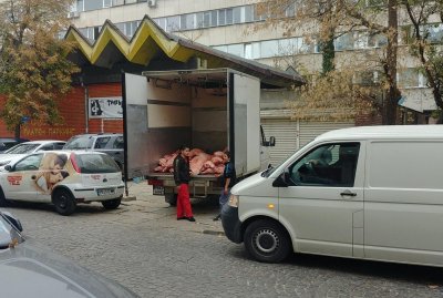 Удариха канал за контрабандно месо край Ихтиман