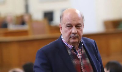 И Георги Марков се присмя на Лора Крумова от Нова тв