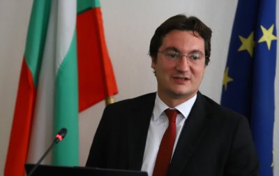 РАЗЛОМ ВЛЯВО: Крум Зарков бесен заради ренегатите при Радев