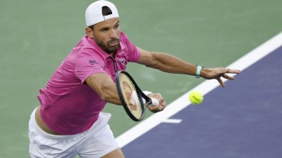 Григор Димитров играе днес отложения си мач в Маями