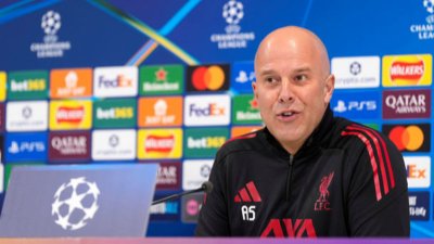 Арне Слот: Не усещам напрежение във феновете