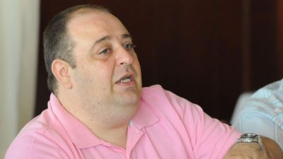 И Любо Нейков дибидюс в Народния