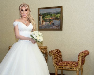 Първо в Lupa.bg: Антония Петрова с тайна сватба (Снимки)