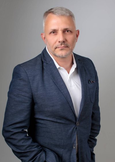 Ето я твърдата ръка на Радев според Хаджигенов 