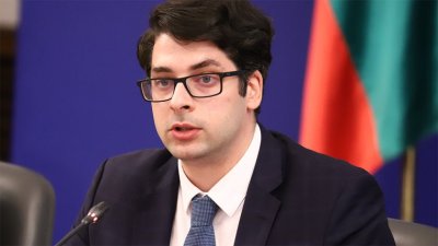 Пеканов: България ще загуби между един и два милиарда евро по Плана за възстановяване