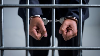 Задържаха мъж за убийство и опит за кражба на криптовалути за $1 млн.