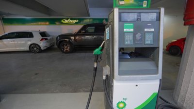 Собствениците на бензиностанции в Гърция се отказаха от стачка