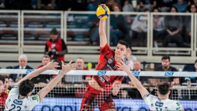 25 точки на Алекс Николов пратиха Лубе на полуфинал