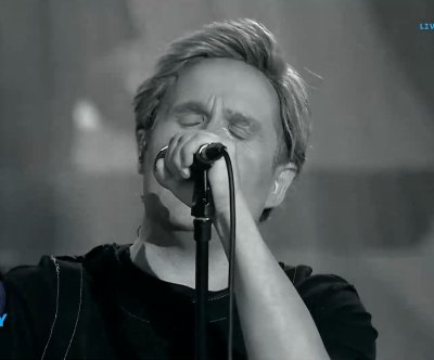 Дънди посвети хит на Браян Адамс на приятелката си Емилия в "Капките"