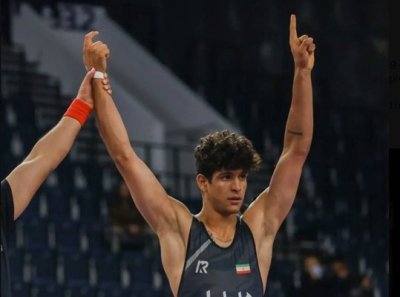 В Иран: Екзекутираха шампион по борба!