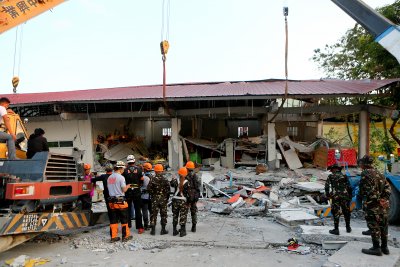 Ново силно земетресение удари Филипините