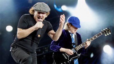 Брайън Джонсън отново в AC/DC!