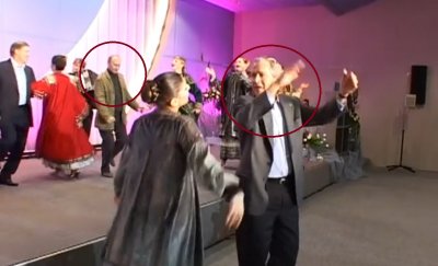 Браво! Путин танцува с Буш-младши (ВИДЕО)