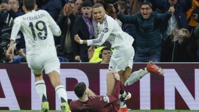 Скрито - покрито: Помолили Мбапе да излъже за грешката на лекарите