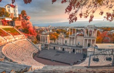 Пловдив надмина Велинград по цени на нощувки?