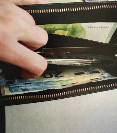 Опичайте си акъла: Ето колко за колко реално си продавате гласа