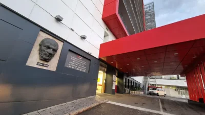 Оперират в "Пирогов" наръганите в метрото германци