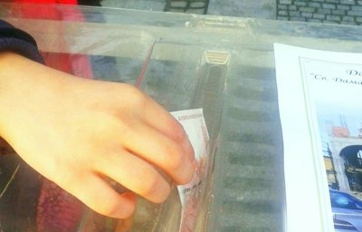 Обвиниха мъжа, откраднал дарения за лечение на дете в Стара Загора