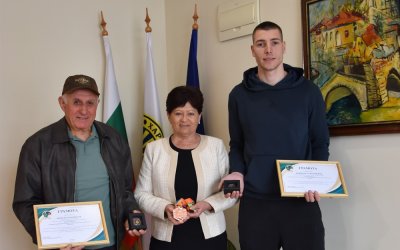 Харманлийски почести за Саръбоюков и треньора му