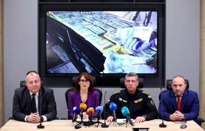 Организаторът на канала за фалшивите евро е арестуван в Румъния